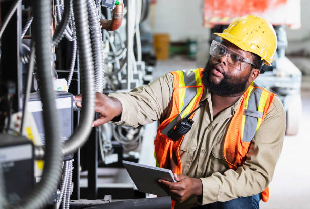 Best Affordable Emergency Electrician  in Webb City, MO
